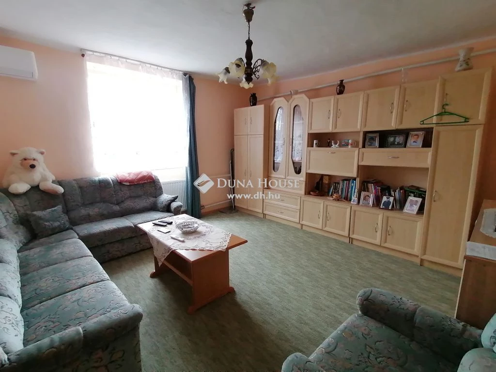 For sale house, Nagyvenyim