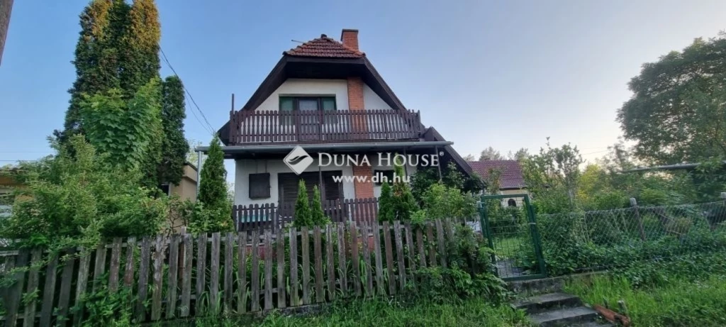 Eladó ház, Gomba