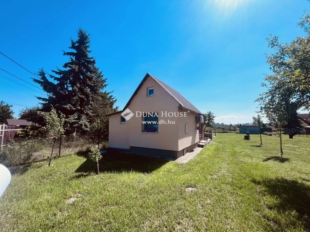 Eladó ház, Dunaújváros