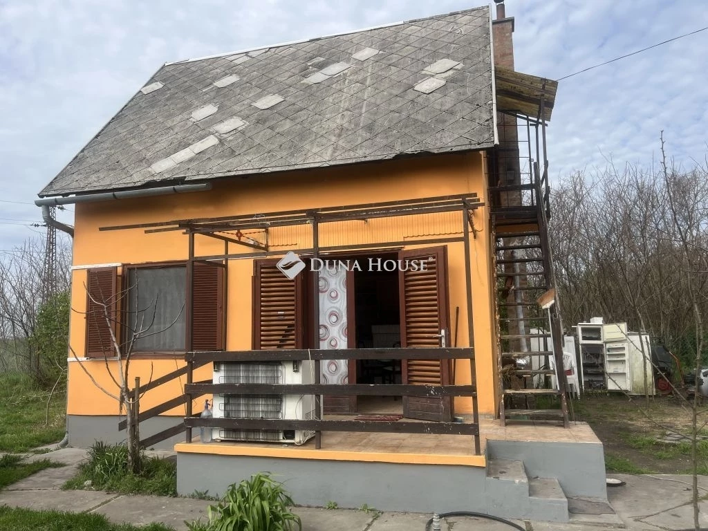 Eladó ház, Szalkszentmárton