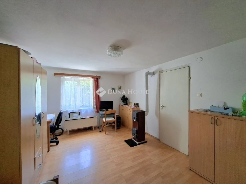 For sale house, Kulcs, Orgona utca