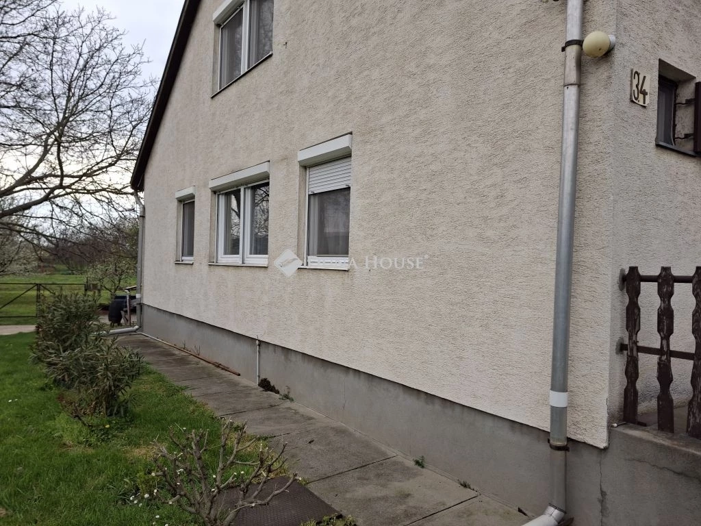 Eladó ház, Ráckeresztúr