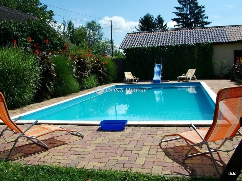 c3-1-name c2-1-name, Dunaújváros