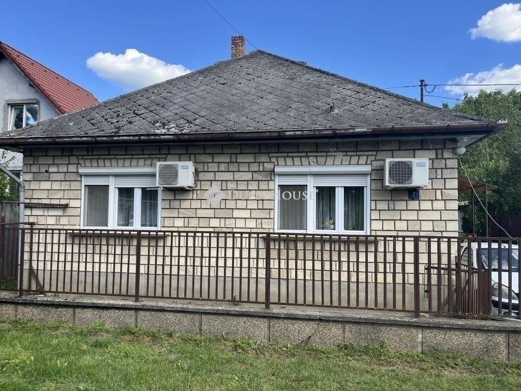 c3-1-name c2-1-name, Monorierdő