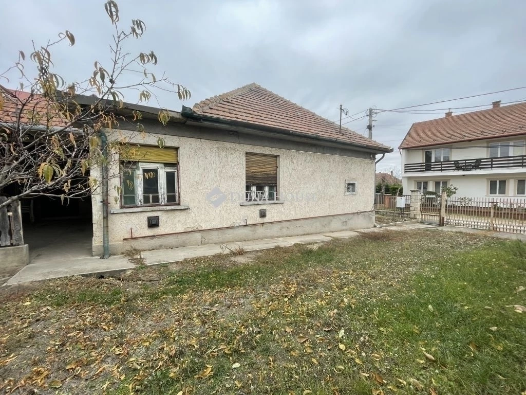 Eladó ház, Sülysáp