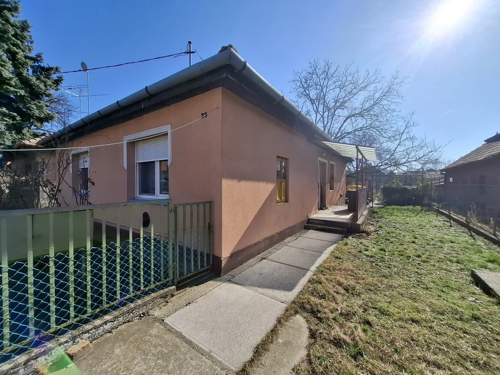 c3-1-name c2-1-name, Gyál