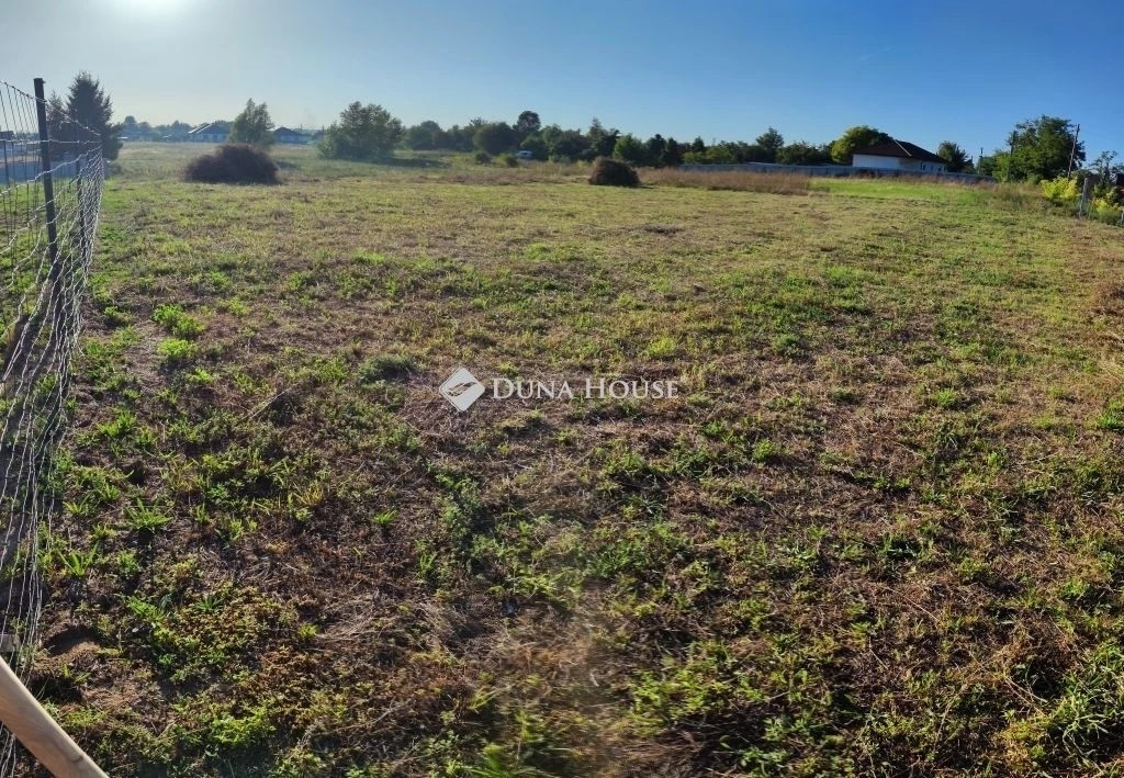 For sale building plot, Kulcs