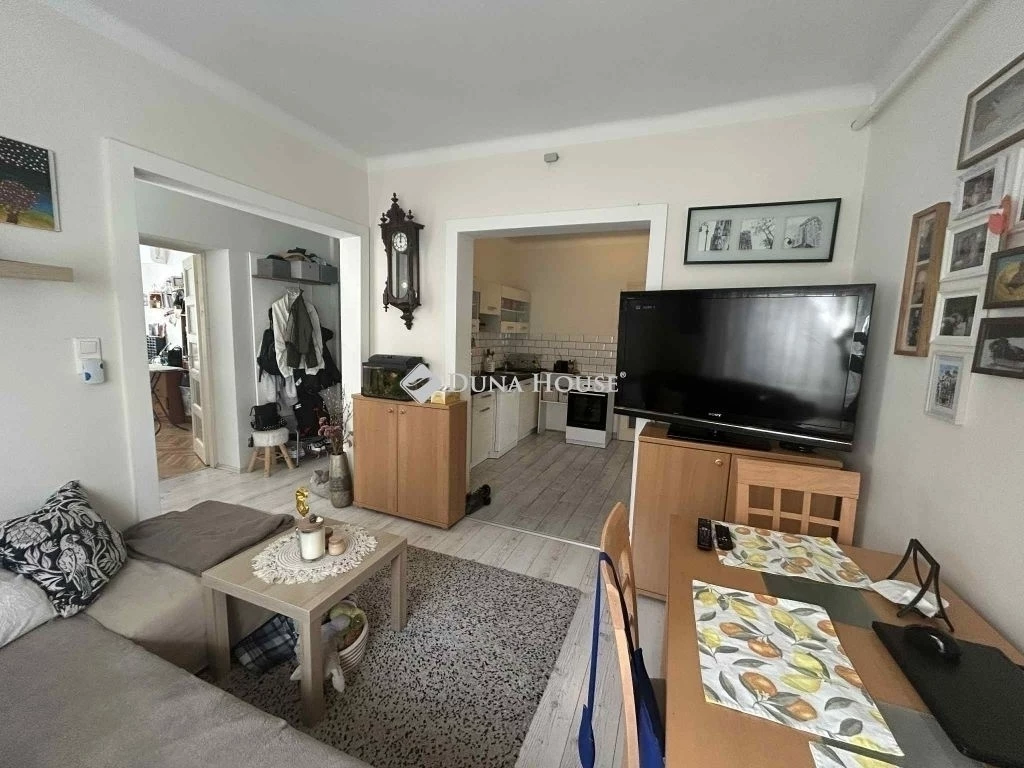 Eladó ház, Vecsés