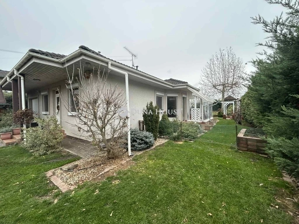 Eladó ház, Vecsés