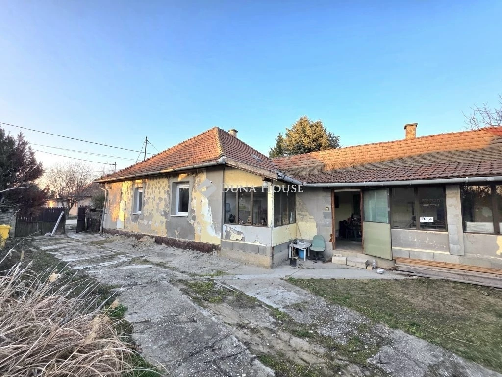 Eladó ház, Gyömrő