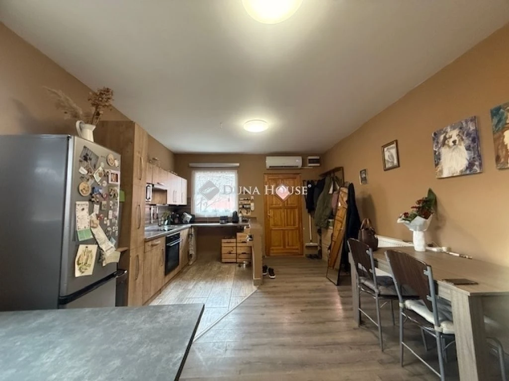 c3-1-name c2-1-name, Vecsés