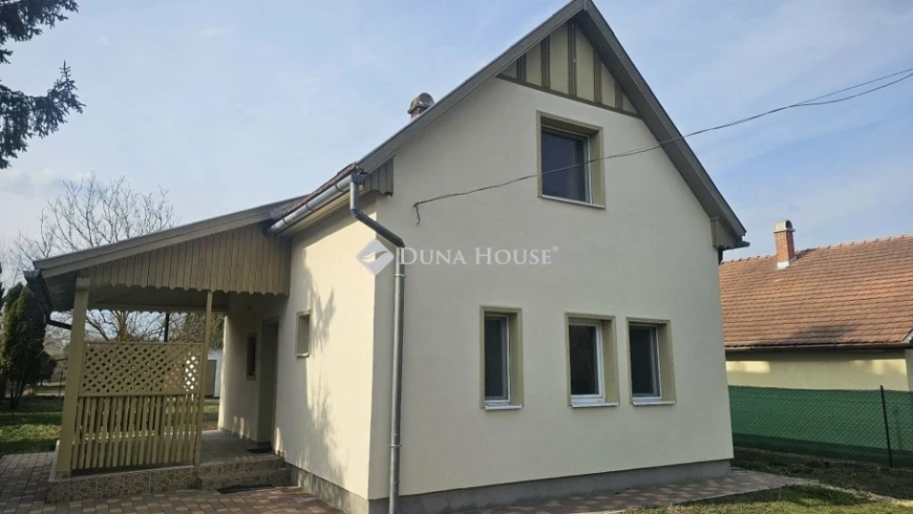 c3-1-name c2-1-name, Tápiószentmárton