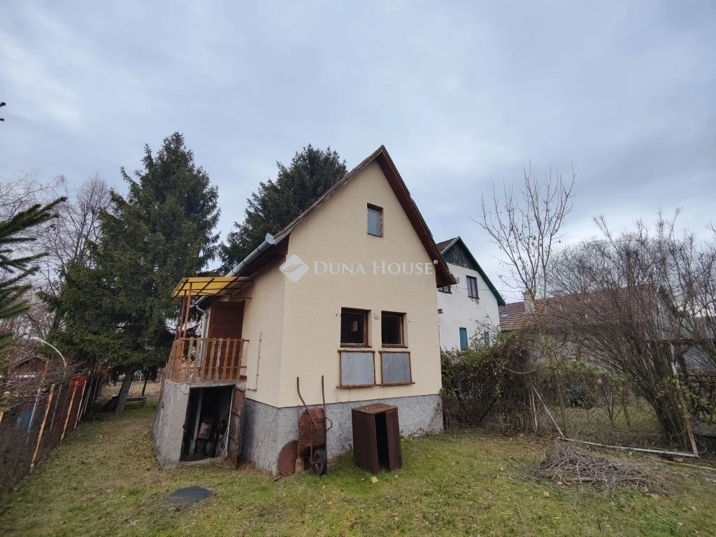 c3-1-name c2-1-name, Péteri