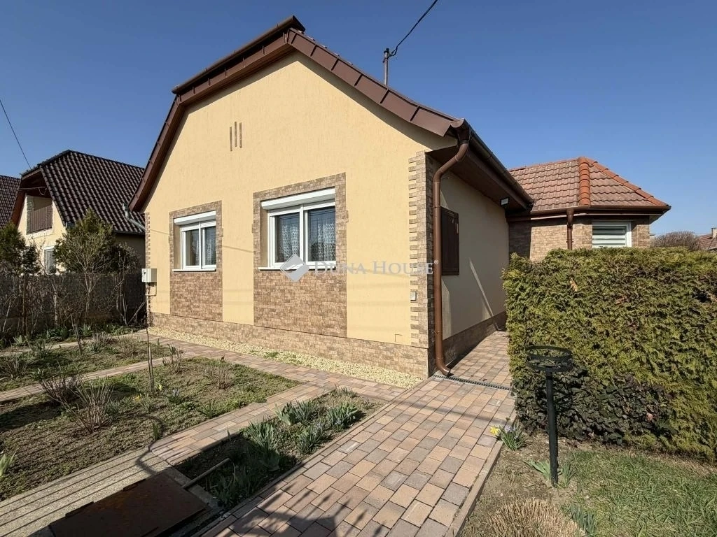 c3-1-name c2-1-name, Pilis