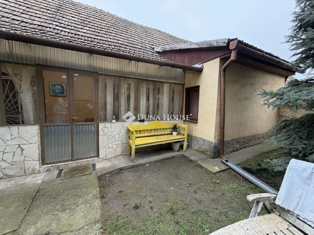 Eladó ház, Sülysáp