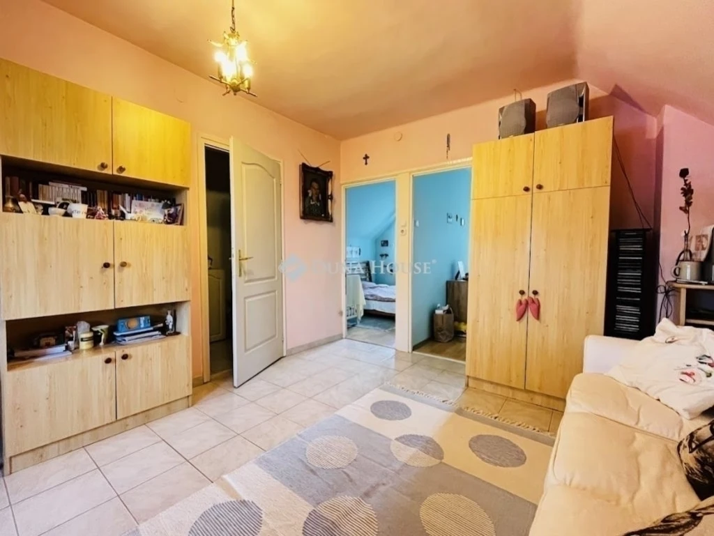 Eladó ház, Vecsés