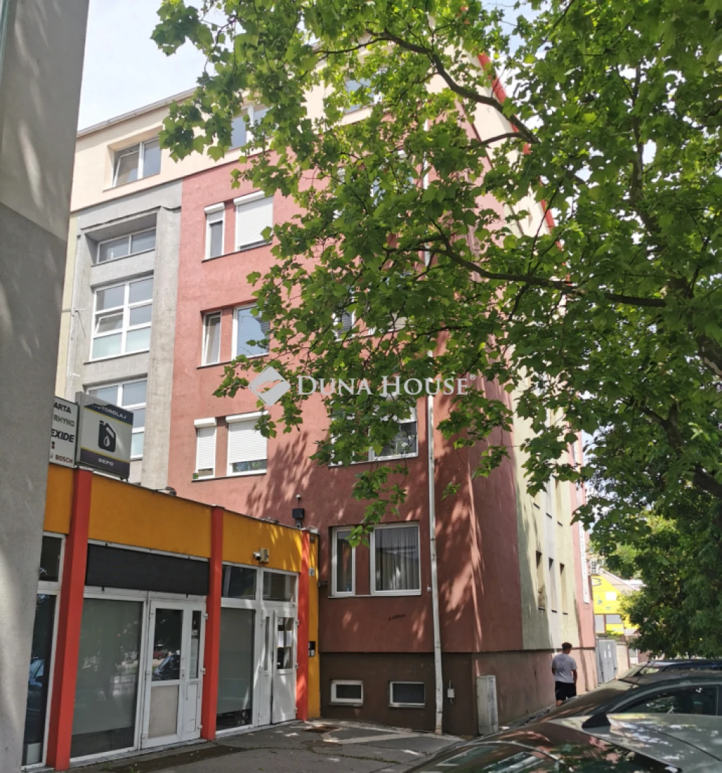 c3-1-name c2-19-name, Miskolc