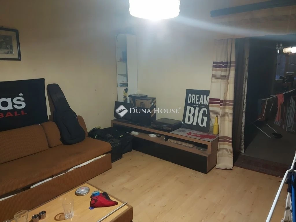 c3-1-name c2-1-name, Pécel