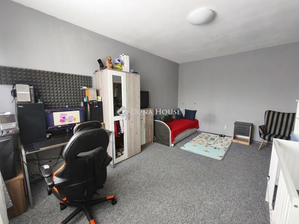 Eladó lakás, Dunaújváros
