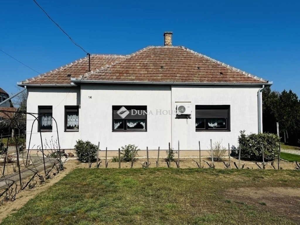 Eladó ház, Tápiószecső