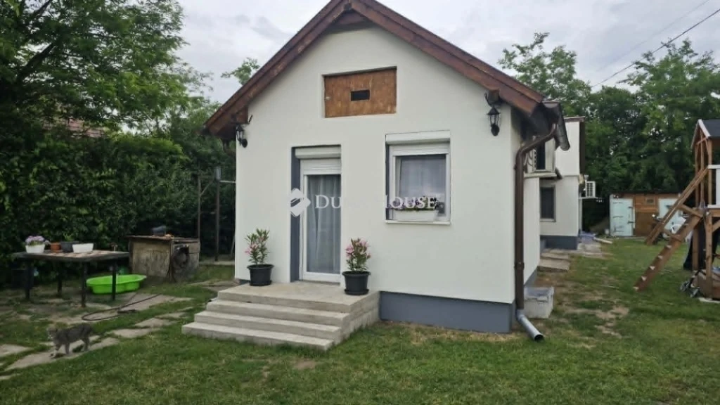 Eladó ház, Monorierdő