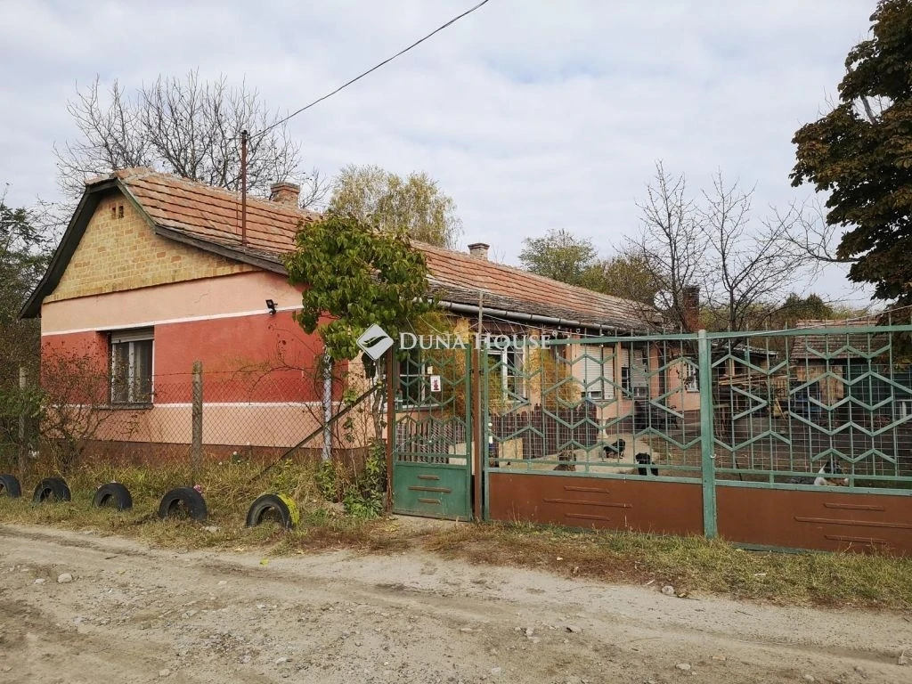 Eladó ház, Szabadszállás