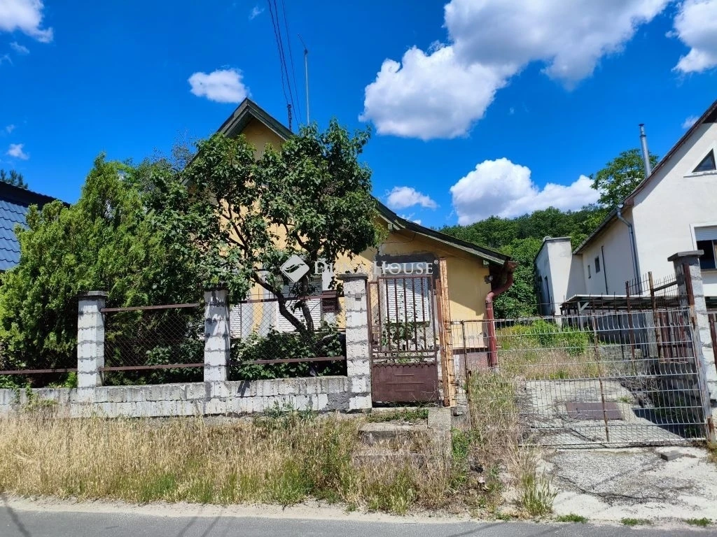 c3-1-name c2-1-name, Gödöllő