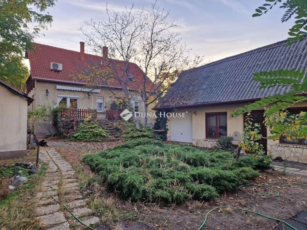 Eladó ház, Sülysáp