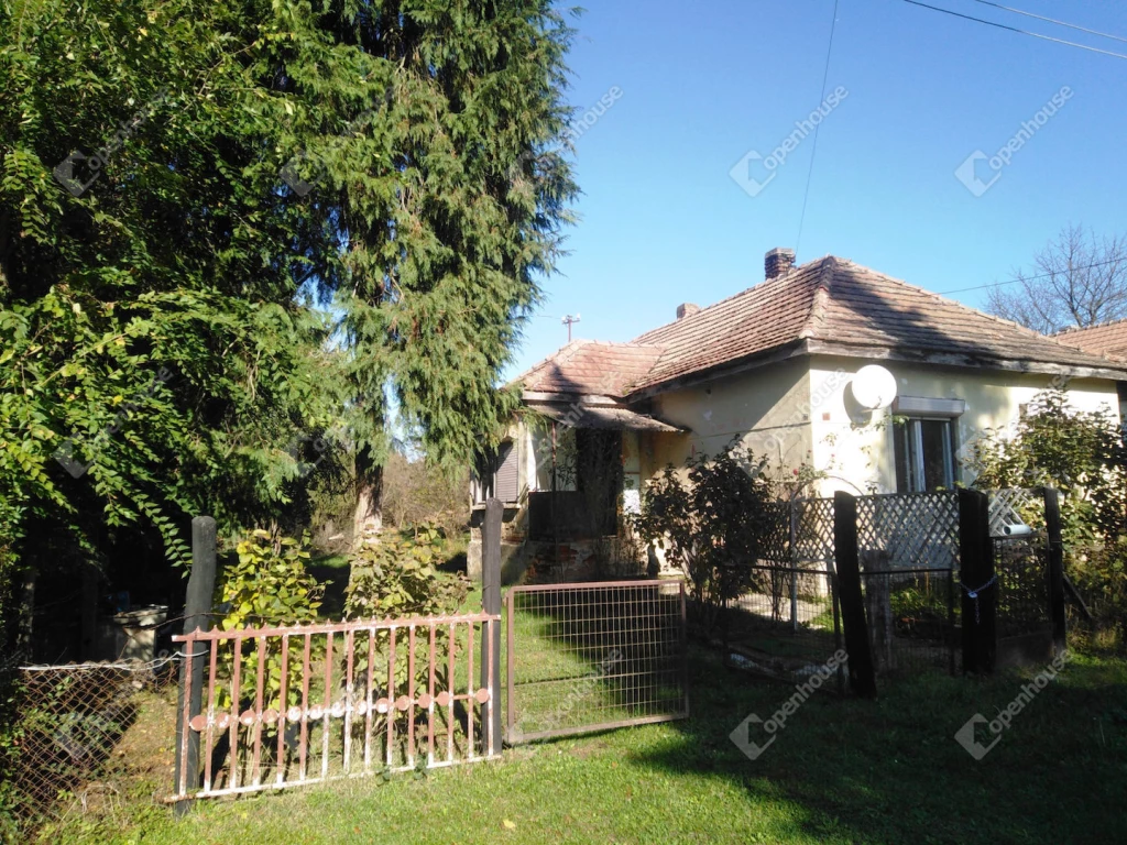 For sale house, Misefa