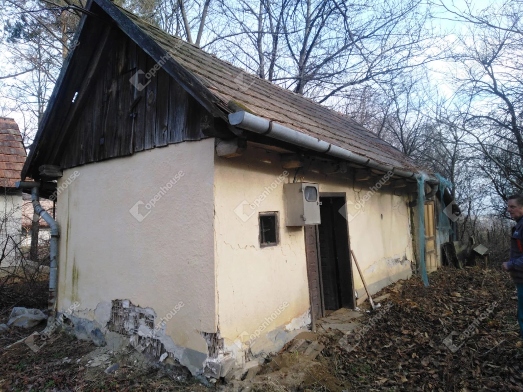 For sale house with a garden, Hottó