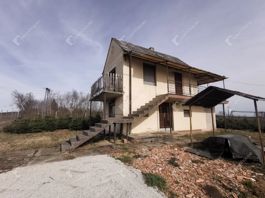 For sale house with a garden, Rigyác