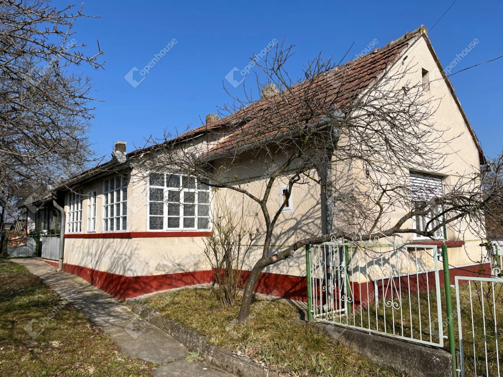 For sale house, Orosztony