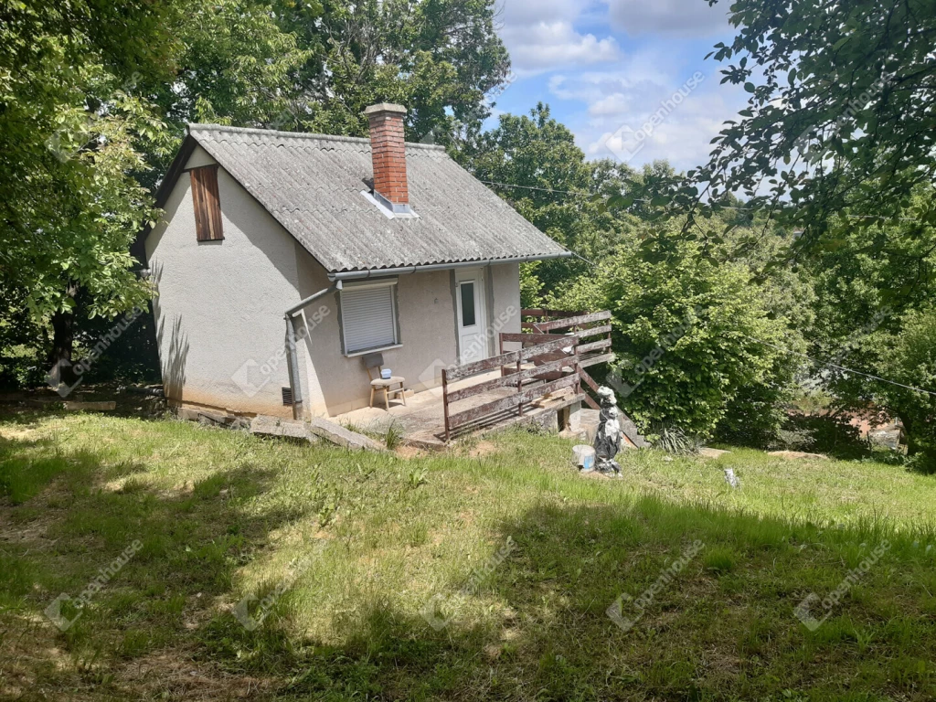 **ELVONULNÁL A VILÁGTÓL? ITT AZ ÉDEN A CSÓNAKÁZÓTÓNÁL!**