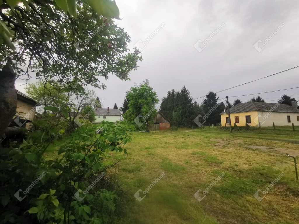 Eladó sarki panorámás építési telek Őrtilosban