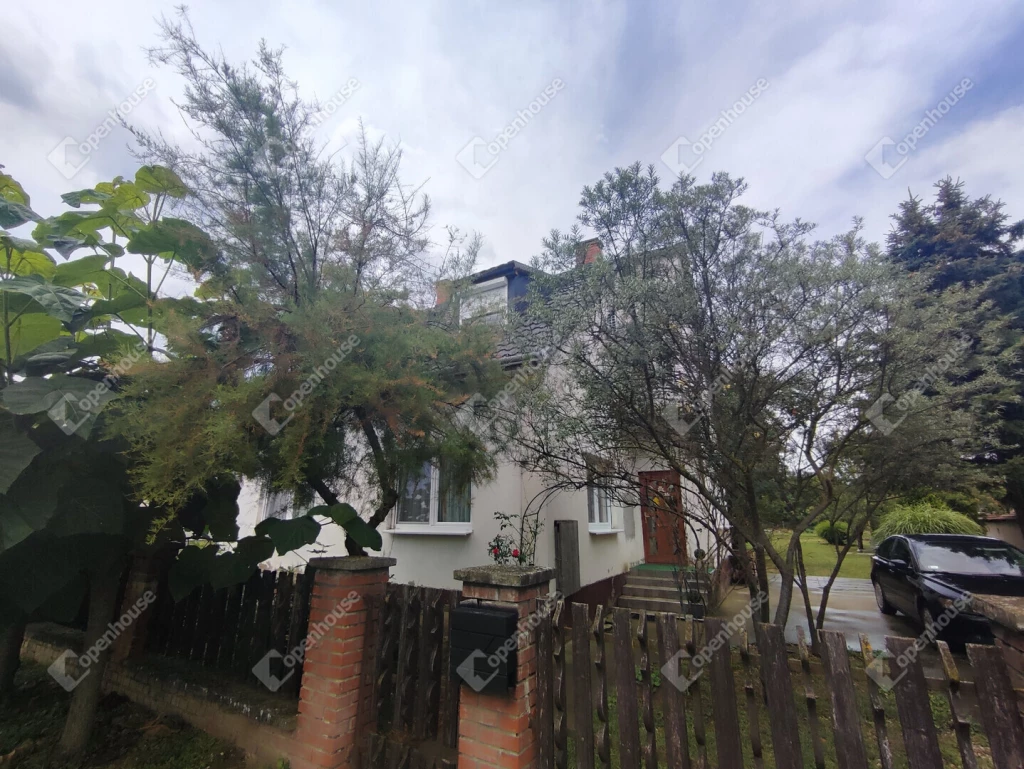 Fiatalos, Felújított Családi Ház Eladó Gyékényes Csendes Utcájában