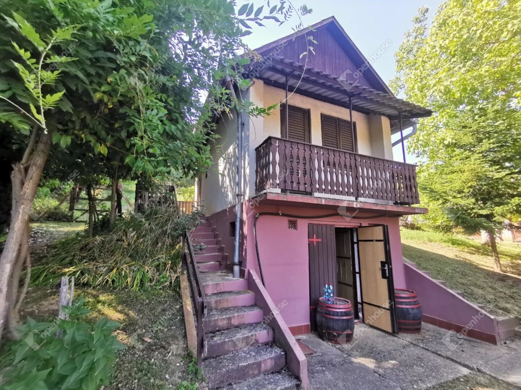 c3-1-name c2-62-name, Homokkomárom