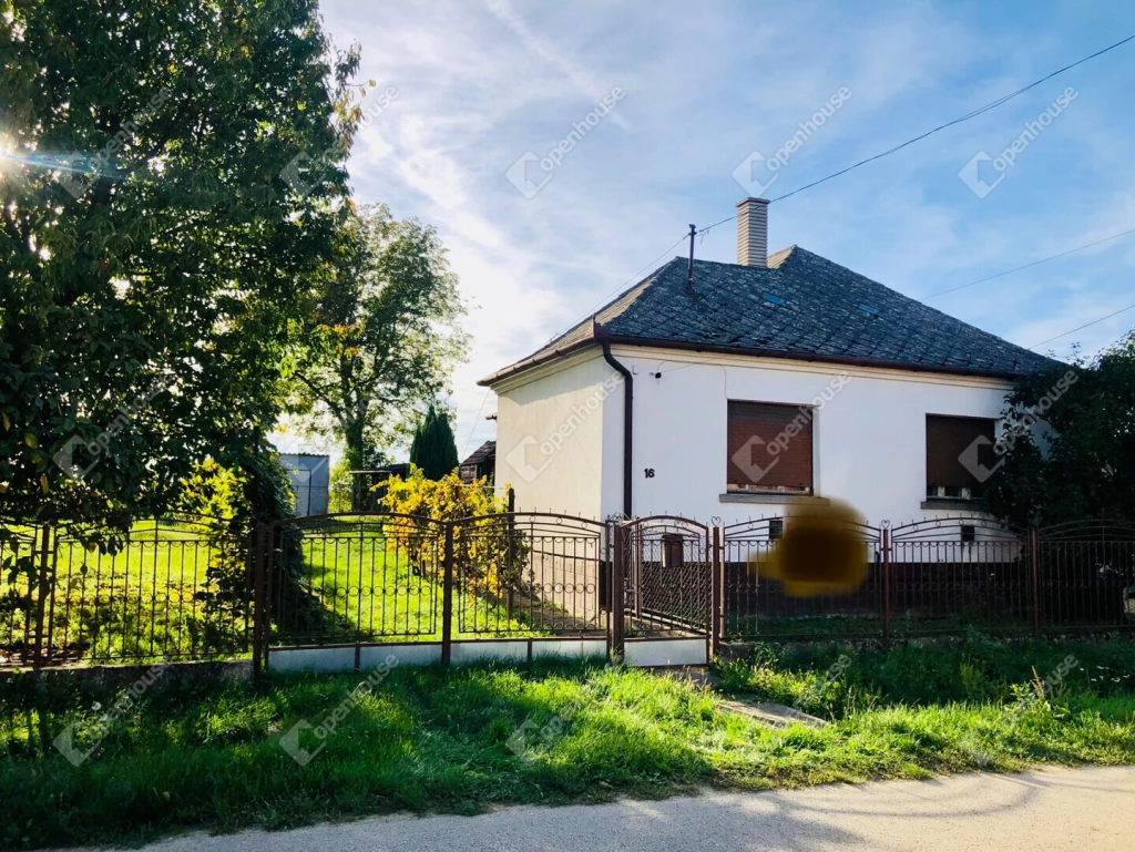 For sale house, Semjénháza