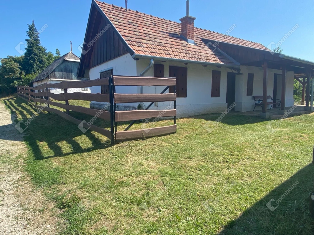 Eladó birtok a természet ölelésében  egyedülálló lehetőség a Cserfői-hegyen!