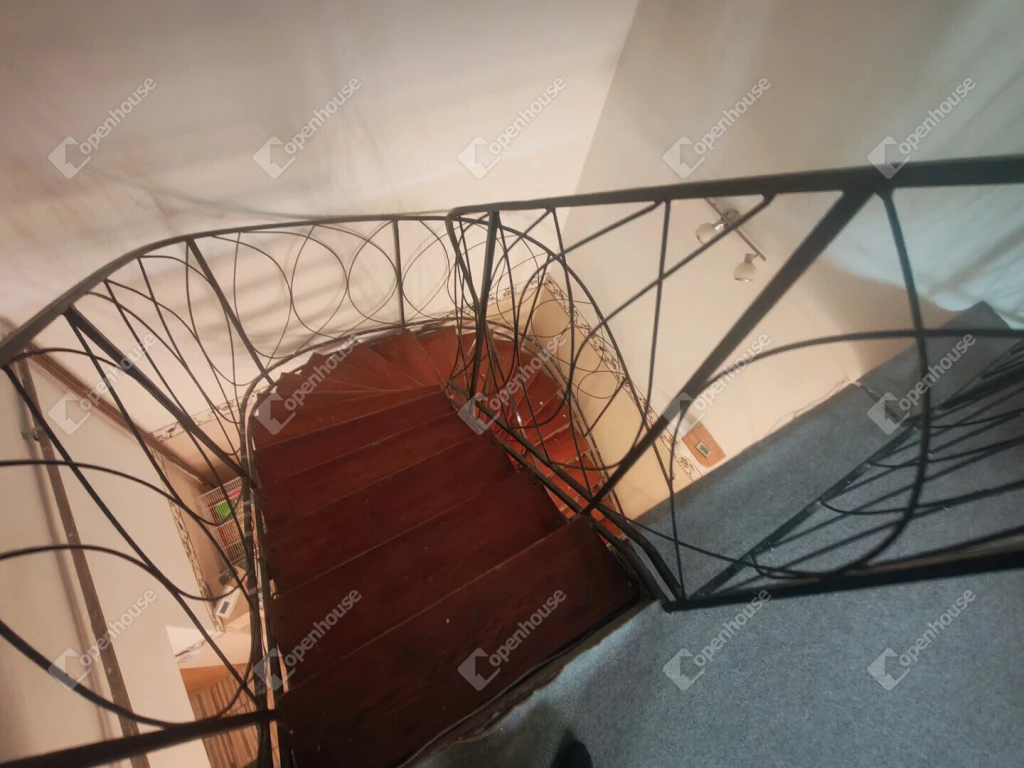 Eladó családi ház Molnáriban