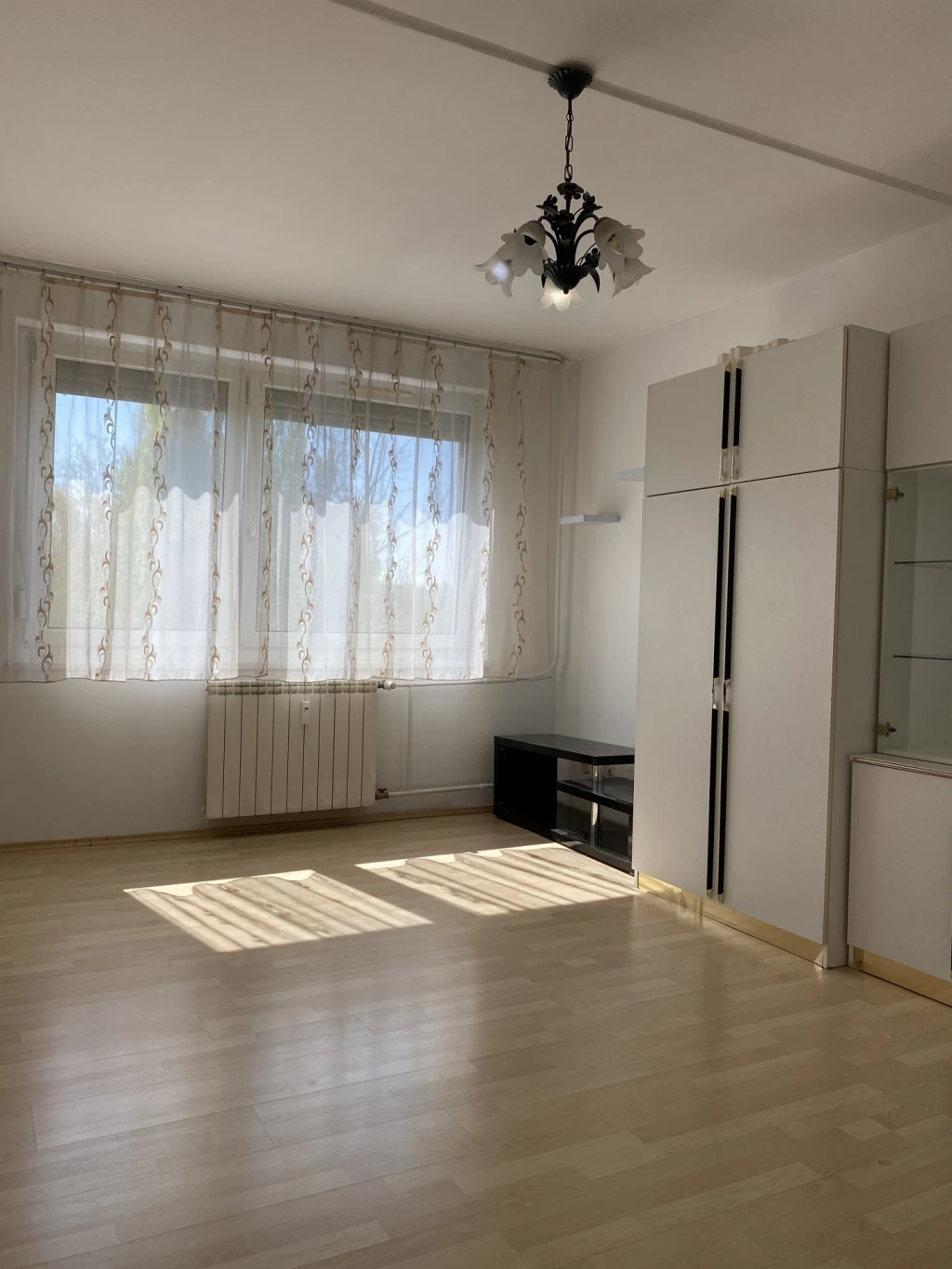 c3-1-name c2-20-name, Győr, Adyváros, Tihanyi Árpád út