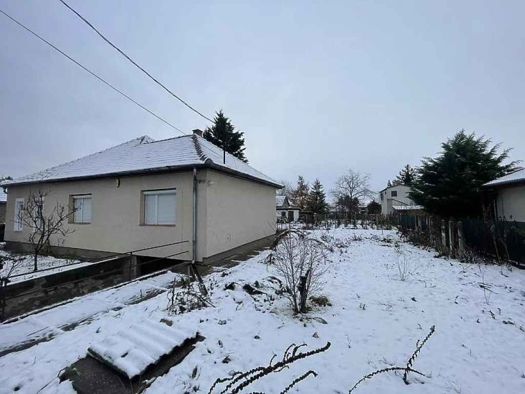 For sale semi-detached house, Dunakeszi