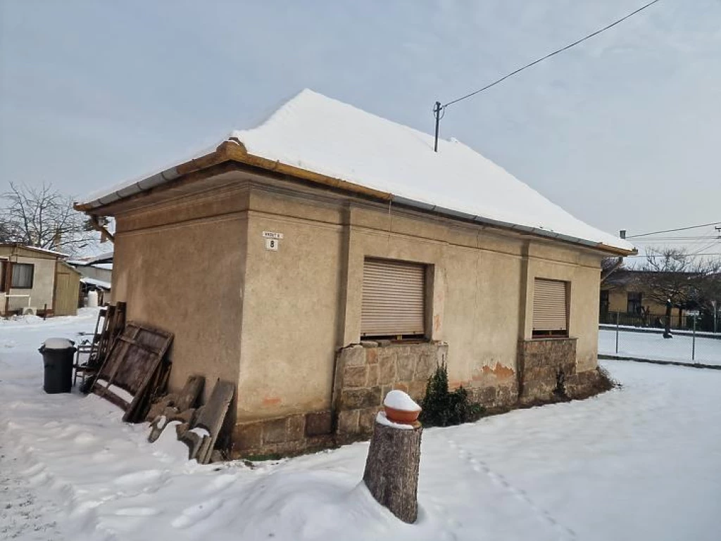 Eladó házrész, Dunakeszi