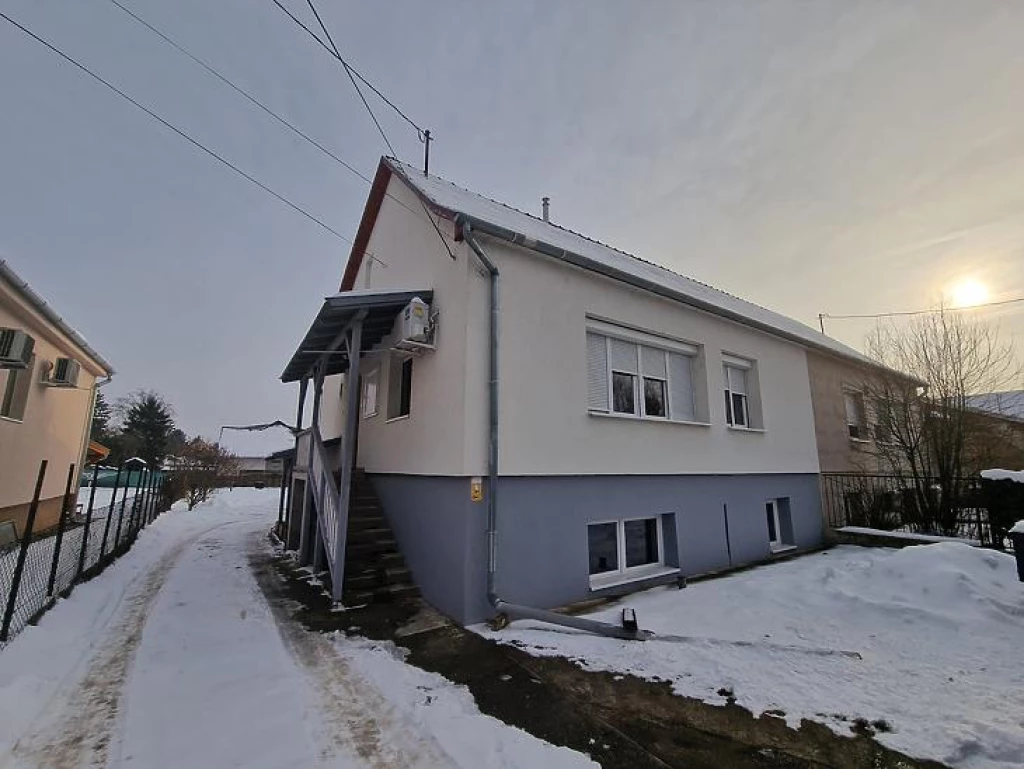 Eladó családi ház, Dunakeszi