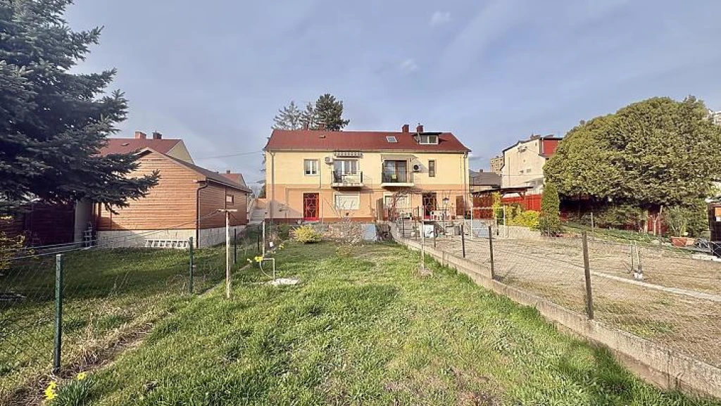 Eladó téglalakás, Dunakeszi