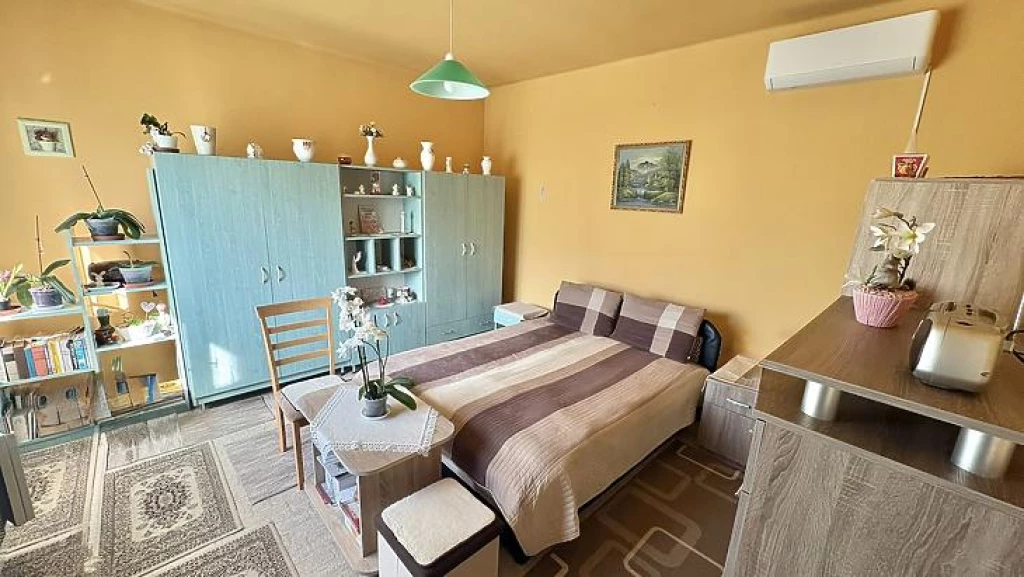 Eladó házrész, Dunakeszi