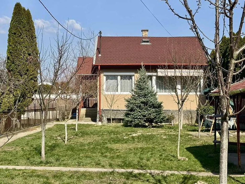 For sale house, Dunakeszi