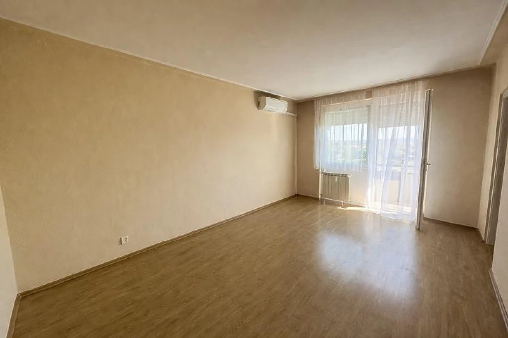 c3-1-name c2-20-name, Dunakeszi