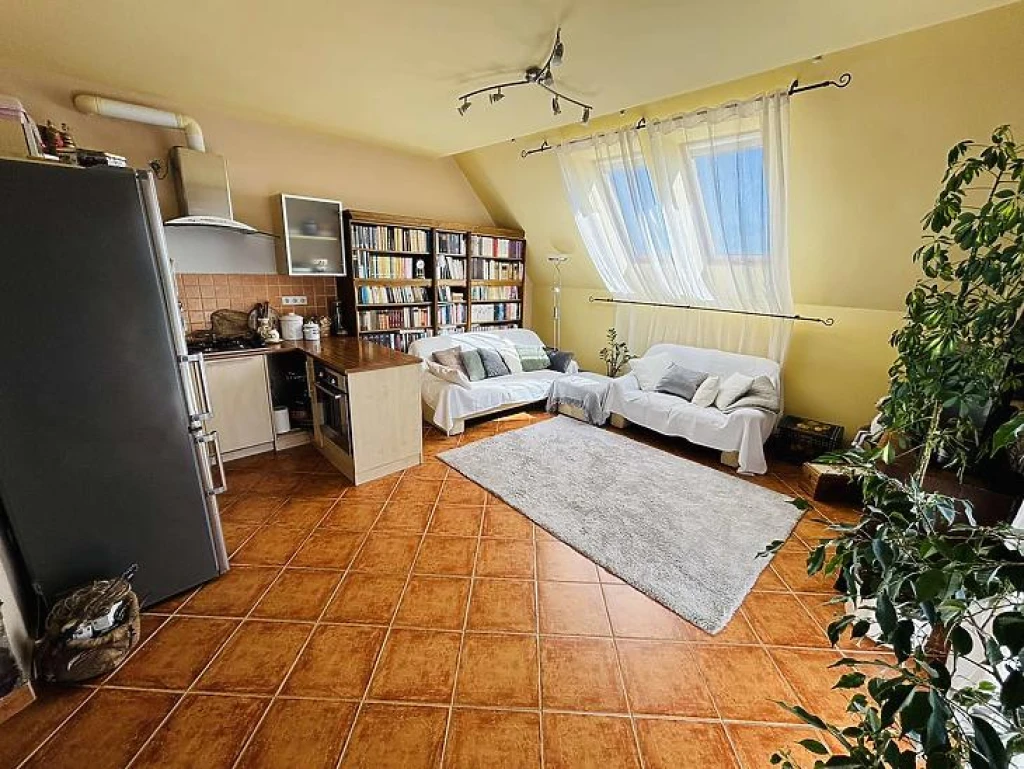 c3-1-name c2-19-name, Dunakeszi