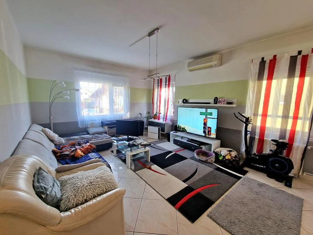 Eladó családi ház, Dunakeszi