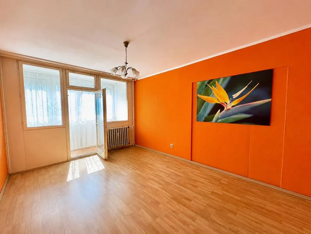Eladó panellakás, Dunakeszi